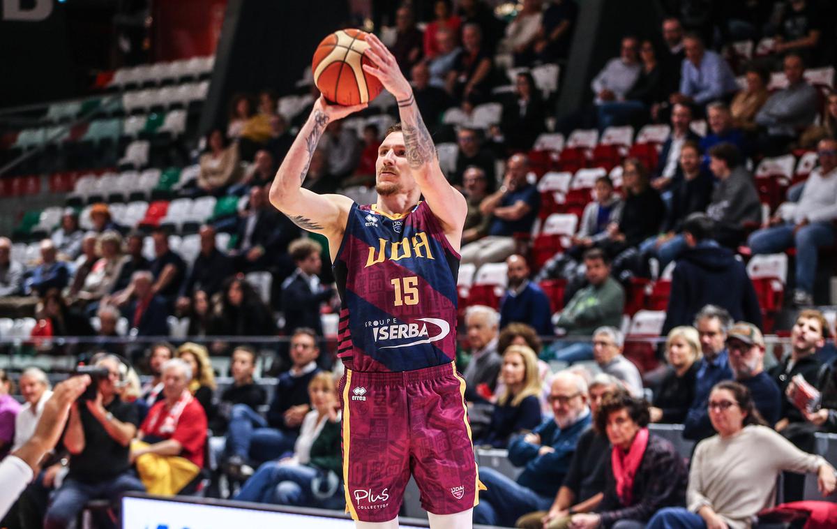 Gregor Hrovat | Gregor Hrovat v dresu Dijona res igra dobro. | Foto Guliverimage