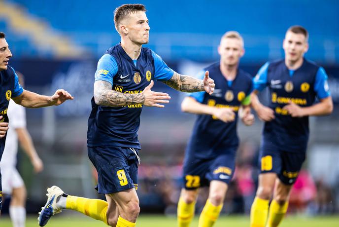 Celjani zapravili dva gola prednosti, a napredovali po podaljšku