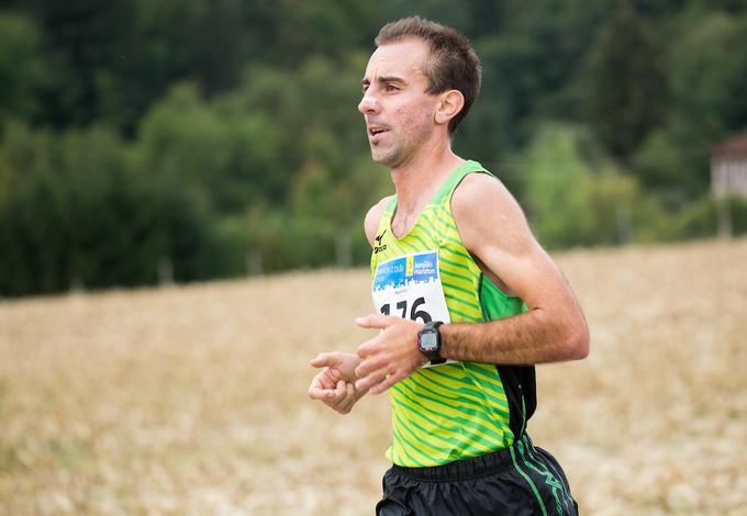 Mitja Kosovelj je na svetovnem prvenstvu v gorskem maratonu v Podbrdu osvojil bronasto kolajno. | Foto: Vid Ponikvar