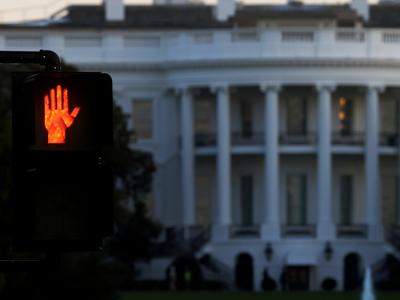 Afera Black Cube: oglasil se je nekdanji svetovalec v Beli hiši