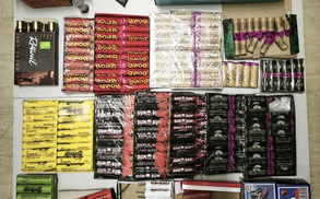 44-letnik streljal z balkona, posredovali so policisti