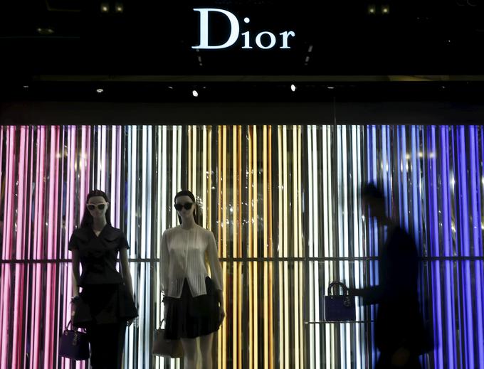 V veleblagovnici GUM so svoj prostor našle najprestižnejše znamke - od Diorja ... | Foto: Reuters