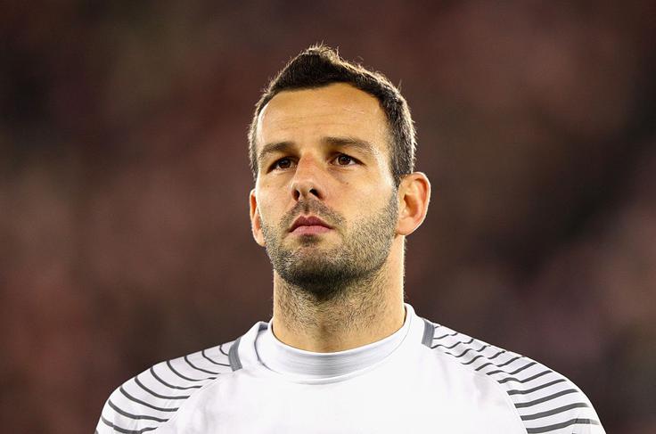 V nogometnem svetu je poleg Oblaka zelo cenjen tudi njegov starejši rojak Samir Handanović. Kapetan Interja in že dalj časa eden najboljših vratarjev v serie A je star 36 let, pred sedmimi leti je bil na Transfermarktu vreden 24 milijonov evrov, spomladi pa je njegova vrednost iz 6 padla na 4 milijone evrov. | Foto: Getty Images