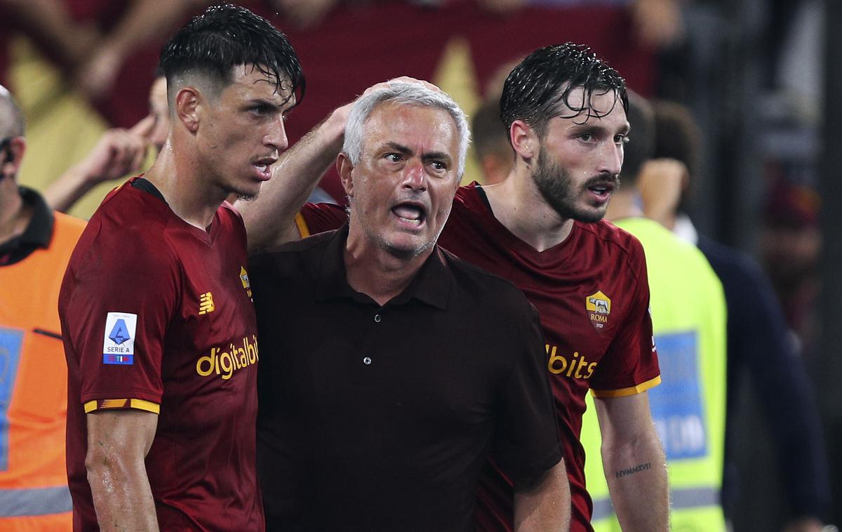Jose Mourinho | Jose Mourinho si je dal duška po zmagovitem zadetku Rome. | Foto Guliverimage
