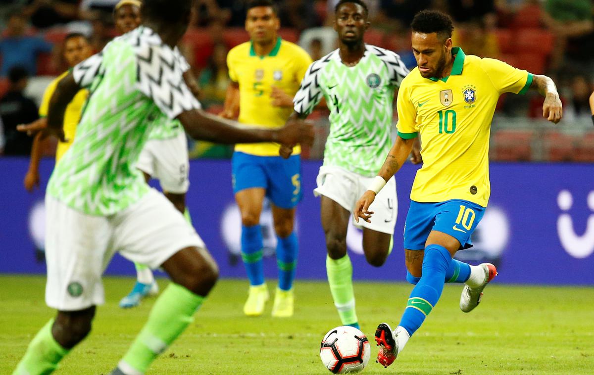 Neymar | Neymar je na tekmi proti Senegalu postal najmlajši Brazilec s sto nastopi, na tekmi z Nigerijo pa je staknil poškodbo. | Foto Reuters