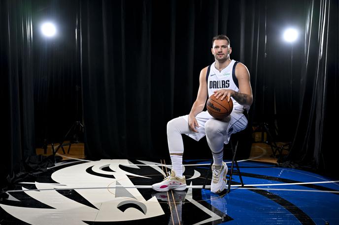 Luka Dončić | Luka Dončić na medijskem dnevu Dallasa. | Foto Reuters