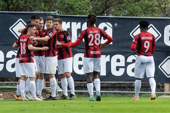 Tabor ostaja na vrhu, Gorica v Biljah do točke