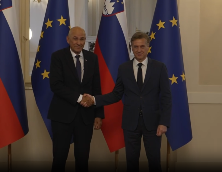 Premier Janša je prevzel posle od predhodnika Goloba. | Foto: Posnetek  zaslona