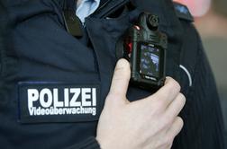 Nemška policija odkrila trupla treh odraslih in dojenčka