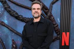 David Harbour prvič po burni ločitvi od Lily Allen prekinil molk
