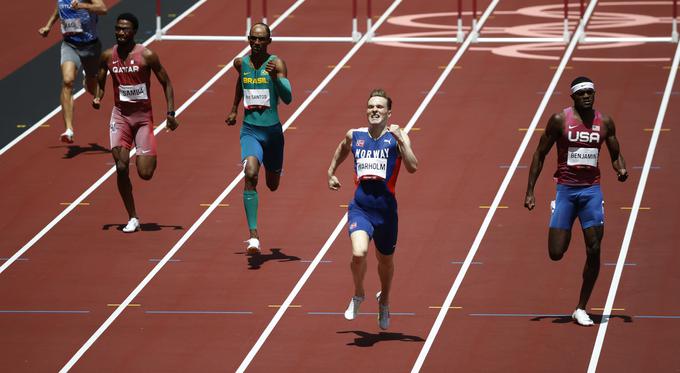 V finalu 400 metrov z ovirami so rekordi padali kot po tekočem traku. | Foto: Reuters