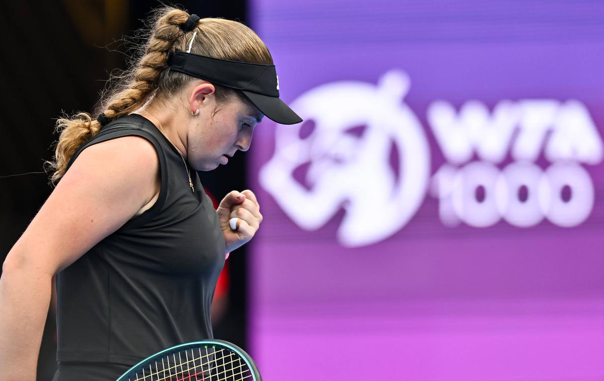 Jelena Ostapenko | Jeleno OStapenko v polfinalu Dohe čaka spopad z drugo nosilko, Poljakinjo Igo Swiatek. | Foto Guliverimage