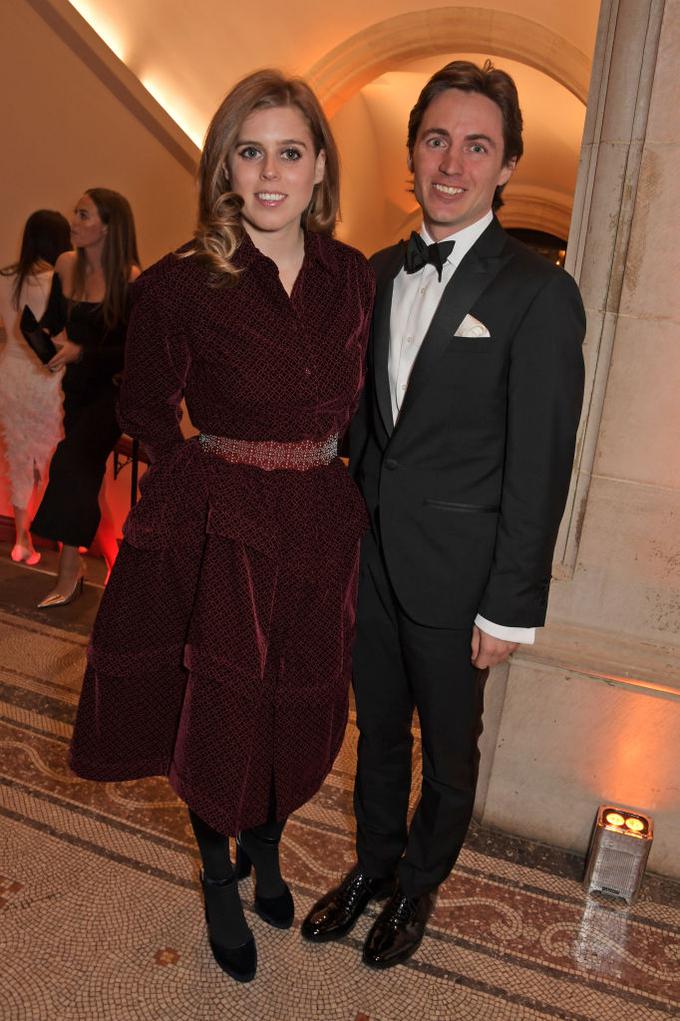 Princesa Beatrice z zaročencem Edoardom. | Foto: Getty Images