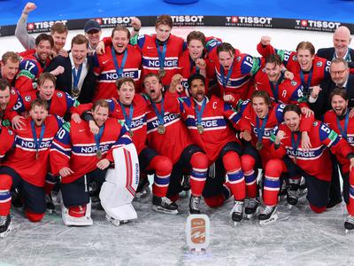 Norvežani najprej zapravili veliko vodstvo, v podaljšku pa spisali zgodovino