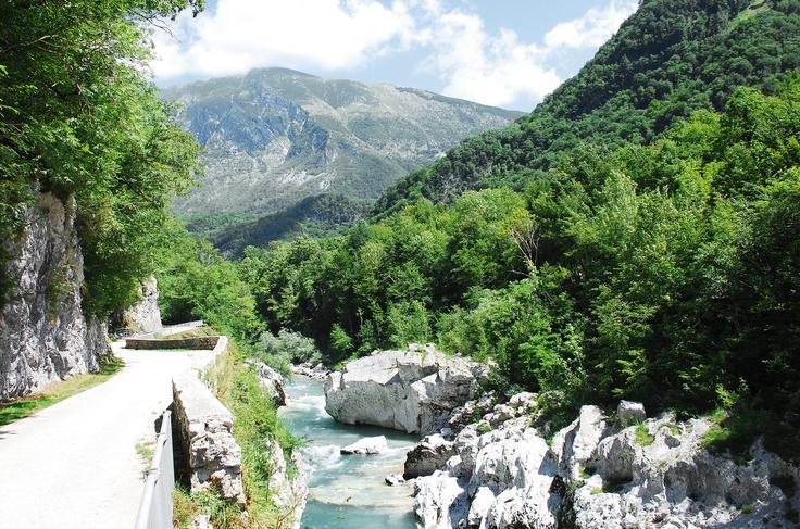 Dolina reke Soče nas vedno znova navduši. | Foto: Thinkstock