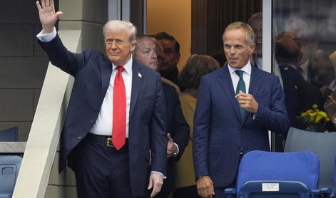V živo: dvoboj je zaradi Donalda Trumpa prestavljen #video