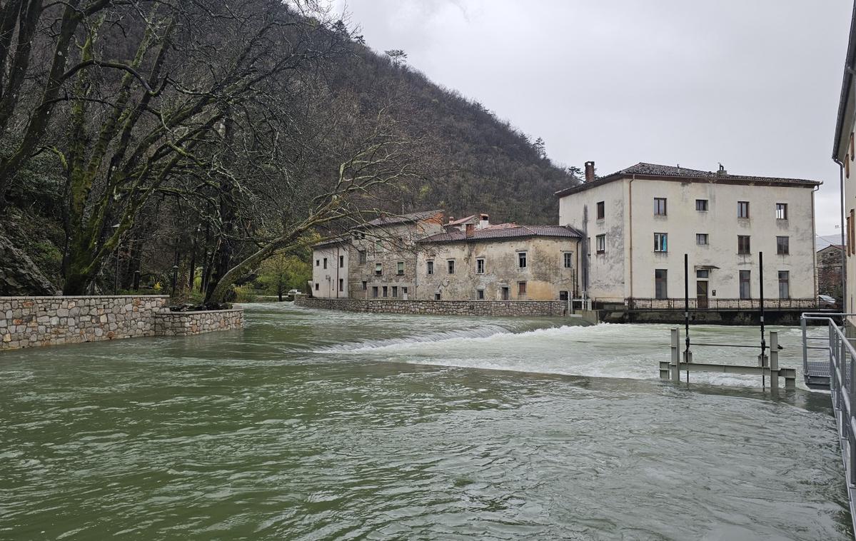 narasla reka Vipava | Foto STA