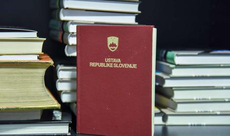 Slovenska ustava praznuje 32 let