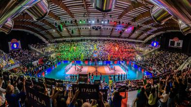 Znani vsi pari osmine finala, Poljaki pohiteli na slavje, Italijani stežka do zmage