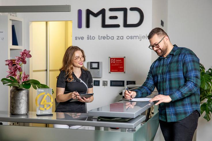 Recepcija Poliklinike in dnevne bolnišnice IMED | Foto: IMED