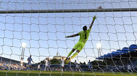 Remi z Anglijo, mladi Slovenci še upajo na četrtfinale