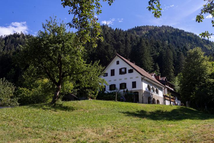 Turistična kmetija Stoglej je ena najstarejših v Sloveniji, namestitve je ponujala že v 30. letih 20. stoletja. | Foto: Matej Podgoršek