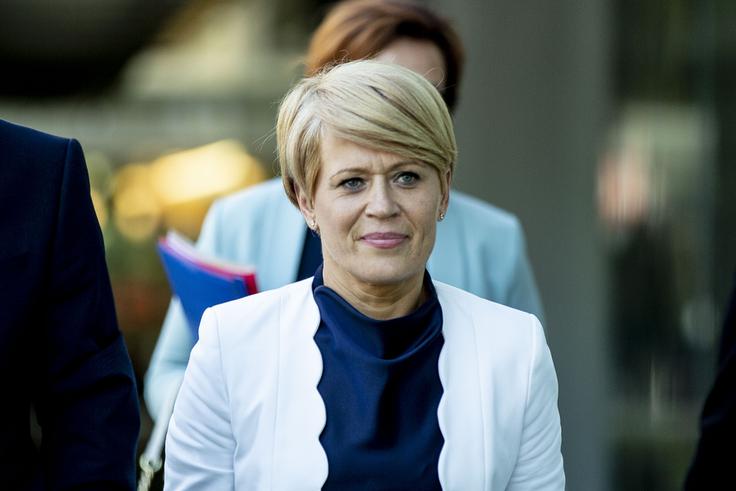 Aleksandra Pivec je po svojem odstopu napovedala, da bo na predčasnem volilnem kongresu spet kandidirala za predsednico DeSUS. | Foto: Ana Kovač