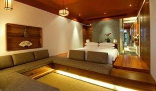 Hotel iz recikliranih materialov