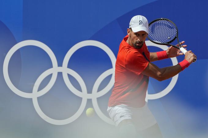 Novak Đoković upa na zlato olimpijsko medaljo. | Foto: Guliverimage