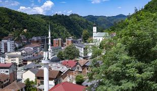 Reportaža iz Srebrenice: "Bog se je od tukaj že zdavnaj poslovil!" #video #foto