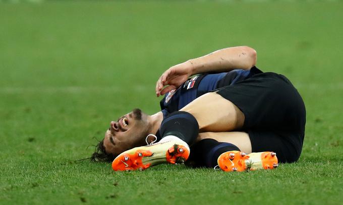 Šime Vrsaljko je utrpel poškodbo kolena na dvoboju z Rusijo. | Foto: Reuters