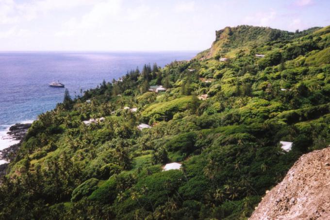 Adamstown, otok Pitcairn | Foto: Thomas Hilmes/Wikimedia Commons