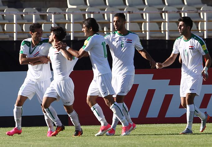 Katanec bo iraško reprezentanco prvič vodil 10. septembra na prijateljski tekmi s Kuvajtom. Skrajšan seznam je dvignil prah, Iračani pogrešajo nekatere vroče igralce ... | Foto: Reuters