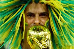 Nori prizori iz Brazilije, nogometaše pozdravila sveta prha