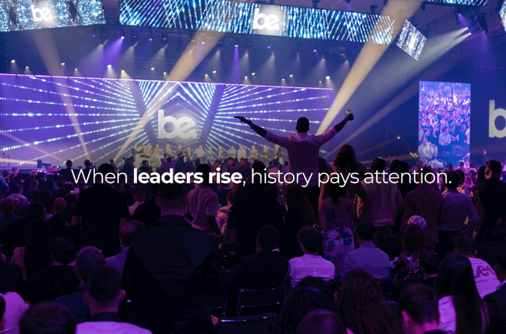 Vodstvo Be Club pogosto organizira razkošne dogodke, ki so v prvi vrsti namenjeni prepričevanju potencialnih novih vlagateljev, da se pridružijo sistemu.  | Foto: Facebook / Be Club