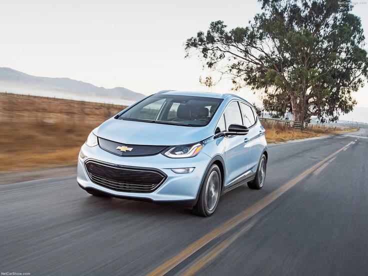 General Motors - električni chevrolet bolt EV Chevolet bolt ima danes realno najboljši velikoserijski avto, po letu 2021 pa bodo pri General Motorsu predstavili novo platformo za električna vozila. | Foto: Reuters