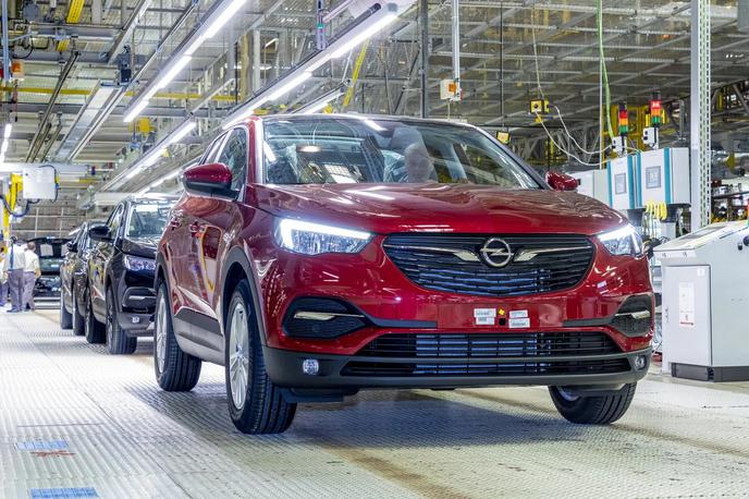 Opel tovarna Eisenach | Stellantis je proizvodnjo modela grandland že preselil iz Nemčije v Francijo. | Foto Opel