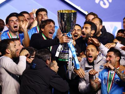 Napoli v Savdski Arabiji do italijanskega superpokala