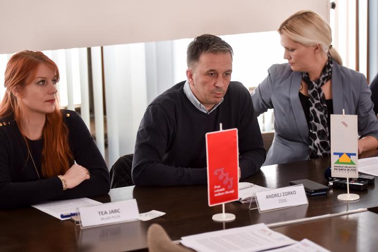 Izvršnega sekretarja ZSSS Andreja Zorka skrbi, s kakšno lahkoto vlada in politiki podležejo kapitalu. | Foto: STA ,