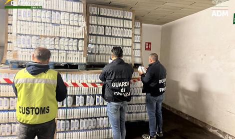 V Trstu zasegli 900.000 ponarejenih šamponov in osvežilcev zraka