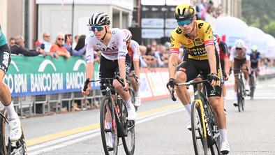 Armstrong izpostavil Pogačarja, Rogliča