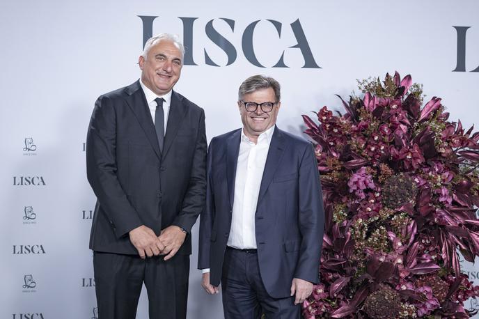 Lisca znani | Saša Dončić in Dari Južna, kombinacija, ki je nismo pričakovali na modnem dogodku. | Foto Ana Kovač