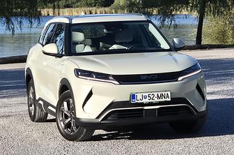 BYD atto 2: kako zanimiv je brez subvencije? Najbolj je presenetila dobra poraba. #foto