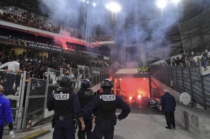Marseille Galatasaray | Tretjič v zadnjih tednih je francoska policija poročala o navijaških izgredih na nogometnem stadionu v Marseillu.  | Foto Guliverimage