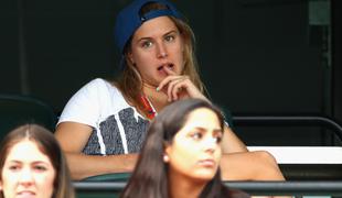 Eugenie Bouchard zlahka prek Romunke