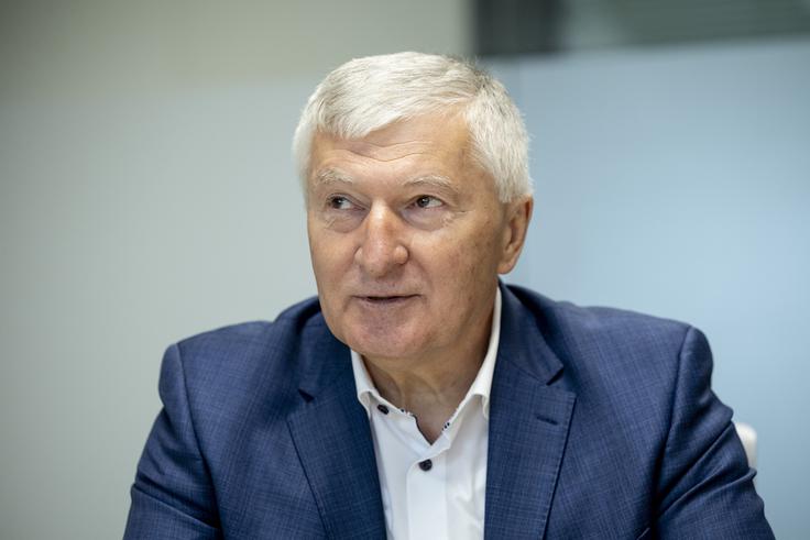 "Ni izključeno, da se v tako majhni državi, kot je v Slovenija, v referendumsko kampanjo zelo močno vključijo tudi tuje organizacije z določenim interesom in referendum spremenijo v mednarodnopolitično dejanje z resnimi posledicami." | Foto: Ana Kovač