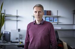 Golob napovedal UI-platformo, Bajec: To je strateška naložba v človeški kapital