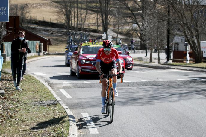 Gino Mäder | Švicarskemu kolesarju Ginu Mäderju se je na 7. etapi Pariz−Nica vse do zadnjih metrov nasmihala etapna zmaga. In potem je mimo švignil Primož Roglič ... | Foto A.S.O./Fabien Boukla