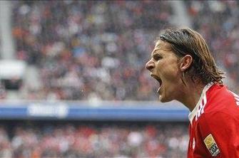 Van Buyten in Demichelis nared za Lyon?