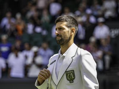 Novak Đoković lovi nov mejnik, Sinner z manjšimi težavami